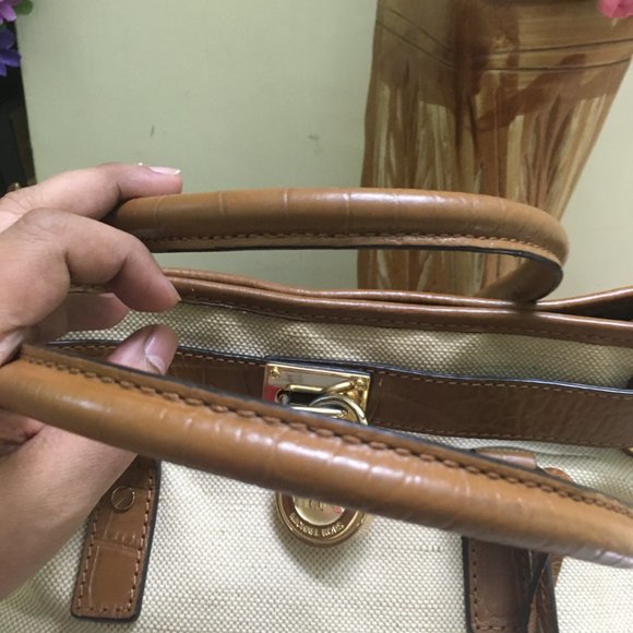 At best price: Authentic Michael Kors Hamilton NS Canvas/ Leather Tote - Picture 8 of 16